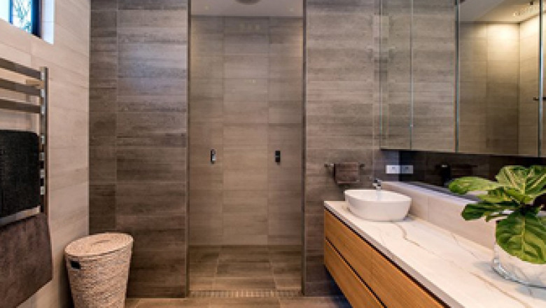 How Does Hiring a Professional Influence Bathroom Renovations?