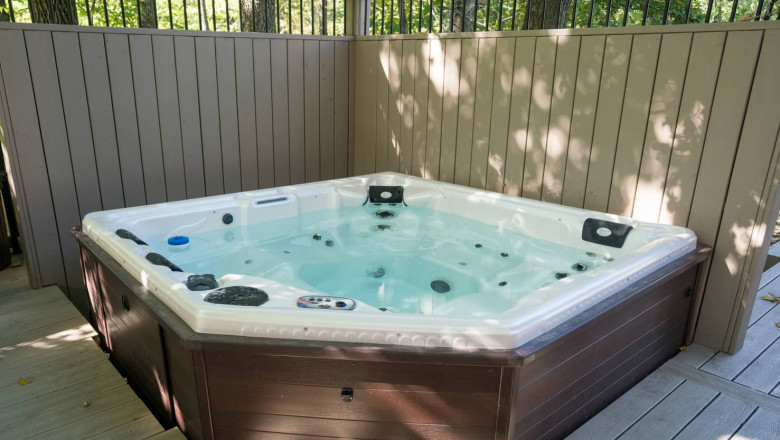Install A 6 Seater Hot Tub - Enjoy At-Home Hydrotherapy Anytime
