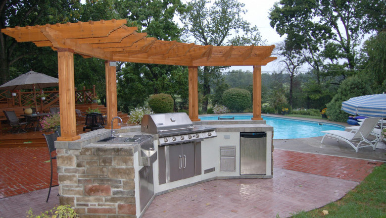 Patio Paver Installation Requires Extensive Detailing