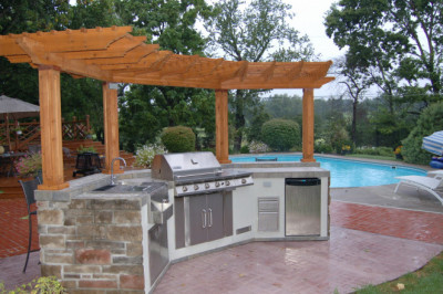 Patio Paver Installation Requires Extensive Detailing