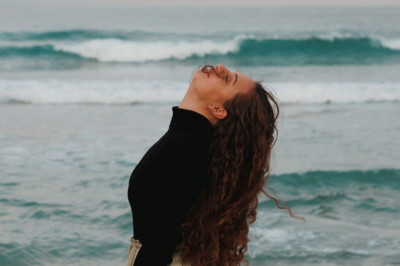 Mano di fatima significato, storia e gioielli