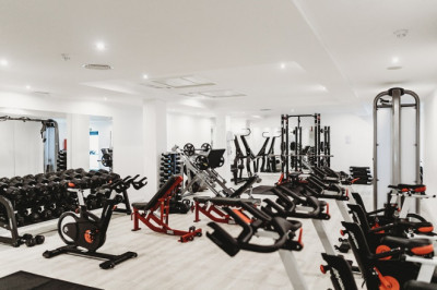 Portable Oil Free Air Compressor Sales Market Revenue and Profit Growth Analysis By Leading Industry (2030)|Top Players-Atlas Copco, Ingersoll Rand, KAESER