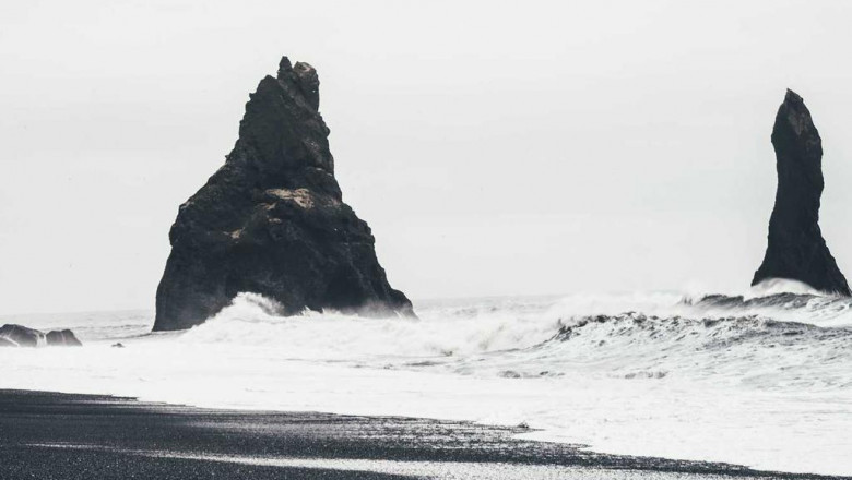 the netherlands wishes to outlaw the use of phones on bikes