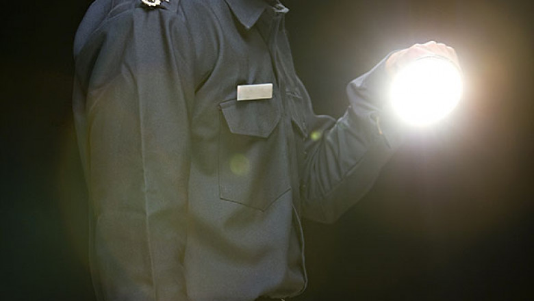Benefits of Hiring a Fire Watch Security Guard - Gardozo