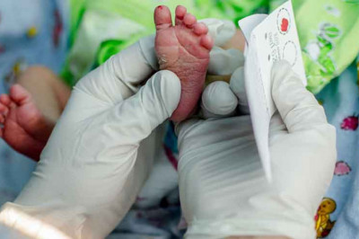 Doctors are able to diagnose infants quickly and begin treatment when they perform newborn screening.