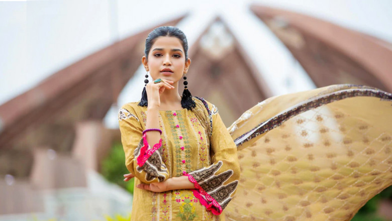 6 Tips To Slay Ethnic Wear At Work!