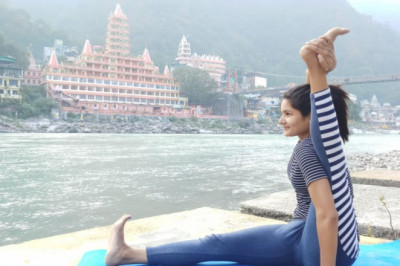 Become Yoga Teacher By Completing 200 Hours Course In Rishikesh!