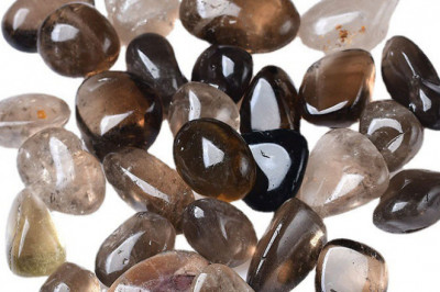 The Many Benefits of Wearing a Crystal Pendant