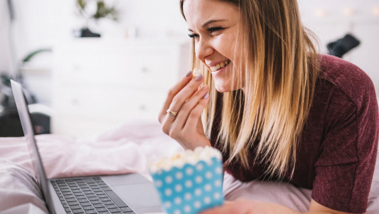 7 Tips for Making Microwave Popcorn Faster