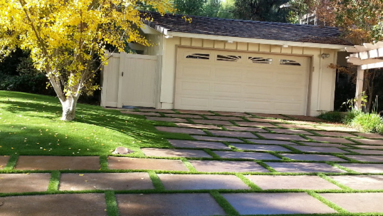 Family-Friendly Fun Designing a Kid’s Play Area with Artificial Turf